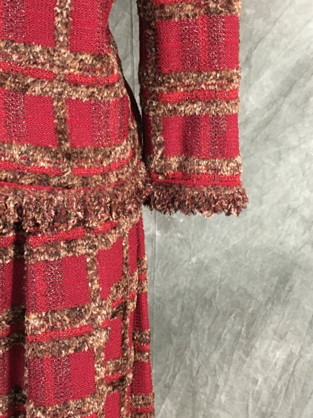 NWT NEW st john collection knit red wine multi fringe jacket skirt suit size 6 - Picture 5 of 8